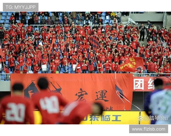 国足逆转取胜激战全场展现坚韧意志点燃全国球迷激情 国足逆转取胜激战全场展现坚韧意志点燃全国球迷激情