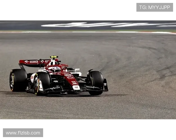 F1车手争夺激烈 新赛季规则变动引发车队和车迷热议