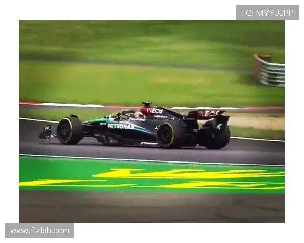 F1赛季最新动态:车队竞争激烈,新规则引发激辩 F1赛季最新动态:车队竞争激烈,新规则引发激辩